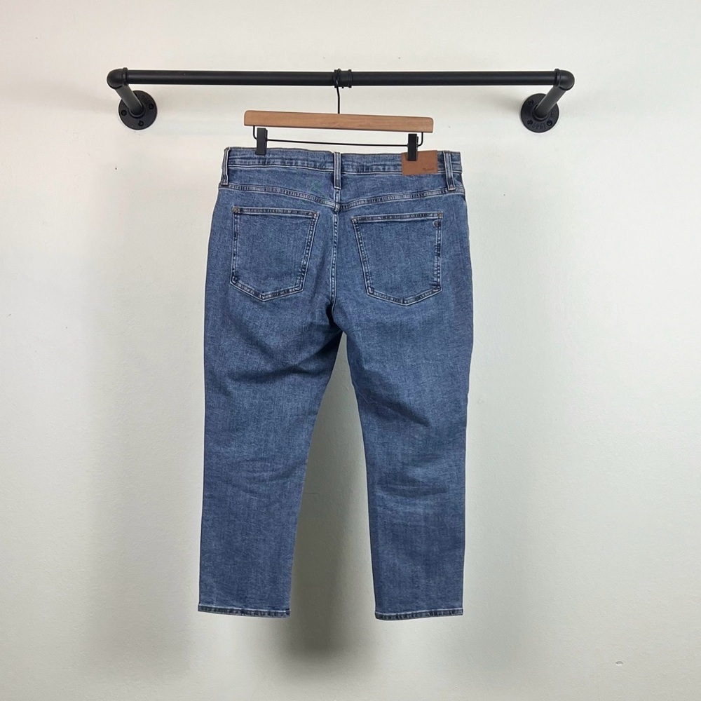 Madewell The Petite Mid-Rise Perfect Vintage Jeans in Knowland Wash - Picture 7 of 8